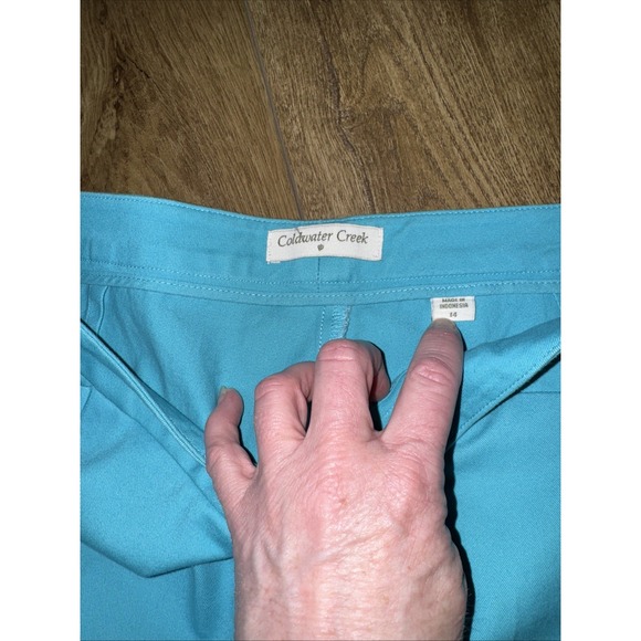 Coldwater Creek Capri Women's Embroidery Hem Tan Size 14 - Picture 2 of 3